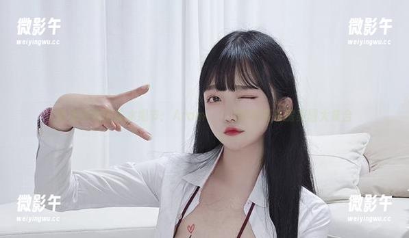 诺基亚式的防水细节：Aram(아람)的泳装私房美图大集合