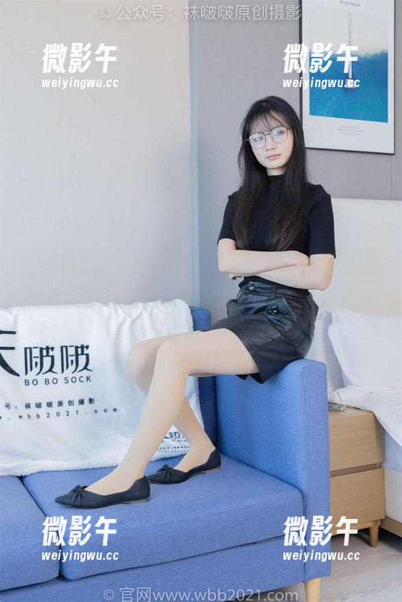 BoBoSocks袜啵啵 - 慢慢品味,甜甜圈油亮肉丝花絮版的图集,下载前不如先想想… BoBoSocks袜啵啵 - 慢慢品味,甜甜圈油亮肉丝花絮版的图集,下载前不如先想想…