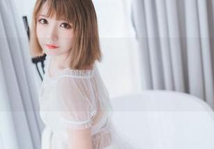 光影交错，喵糖映画的索尼子，高清写真让人陷入沉思，果真太诱惑了。