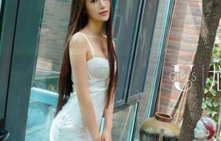 UGirls尤果网 – 萌神妹妹：私房写真和纯白的千丝万缕