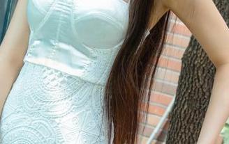 UGirls尤果网 – 不怕冷！陈梓涵在线喝死库水的艺术