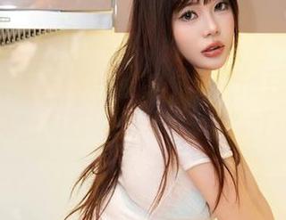 Xiuren秀人网 – 在线讨论奶e豆的JK写真，有些角度看得我脸红…