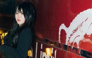 油亮发光，Zia(지아)的高清美图让你眼前一亮！