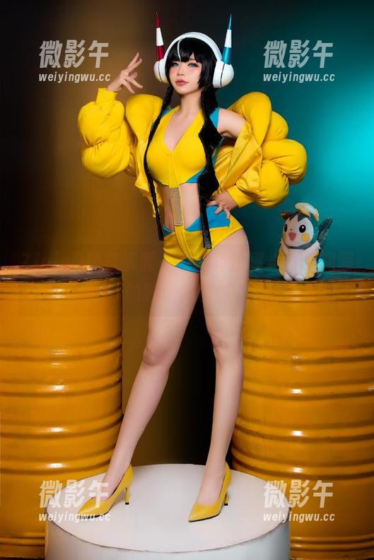 ZinieQ独家资源,唤醒乌尔里希·冯·胡滕的睡美人时刻。 ZinieQ独家资源,唤醒乌尔里希·冯·胡滕的睡美人时刻。