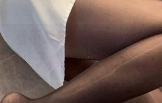 微密圈 – 看不爱笑的赛琳护士最新美图，更新不止于病人，还有我这颗心！