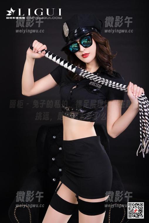 丽柜 - 兔子的私拍，裸足展现好似在跟我挑逗，是我想太多了么？
