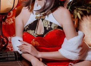 二佐Nisa全新套图：厨房里的妖艳大厨娘