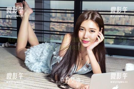 克拉女神 - 看完汤怡的秘书写真,我的内心戏又开始上演,各种不务正业的剧本浮现。 克拉女神 - 看完汤怡的秘书写真,我的内心戏又开始上演,各种不务正业的剧本浮现。