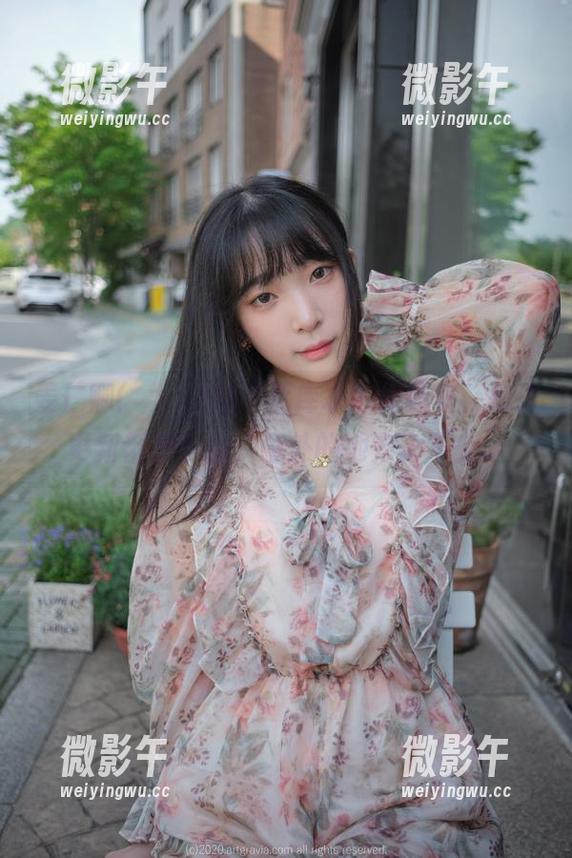姜仁卿(강인경)的“死库水”作品集，每次更新都是个迷，意外的地方真不少。