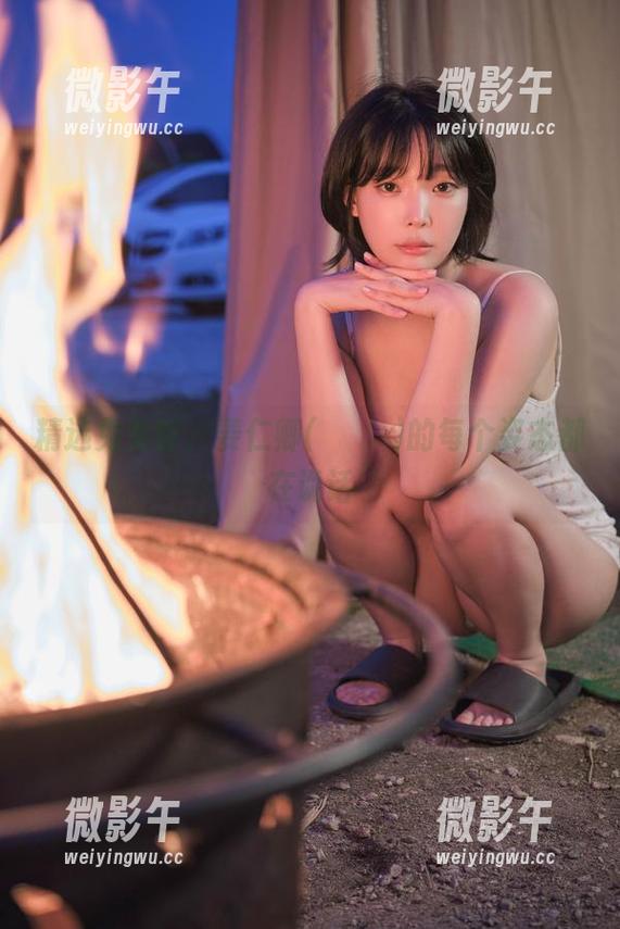 精选兔女郎，姜仁卿(강인경)的每个姿态都在说话