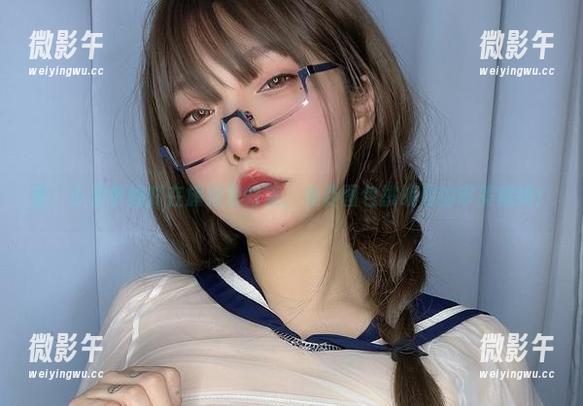 看,小泉学姐吖在旗袍里好美,免费图包挑战你的审美底线! 看,小泉学姐吖在旗袍里好美,免费图包挑战你的审美底线!