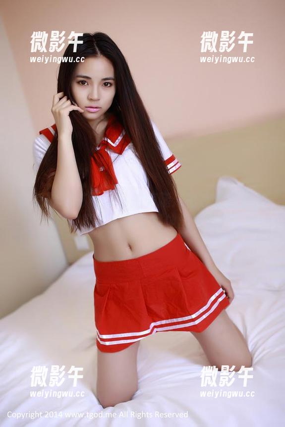 推女神 - 苏可可私拍美腿：每次我打开图包，腿就从屏幕里伸出来吧！