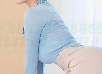 星颜社 – 浴缸与李丽莎：当精选图片成为能撑起心事的麻烦，我学到了什么呢？