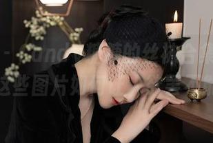秀人网 – Candy糖糖的丝袜合集，来看看这些图片如何让人欲罢不能。