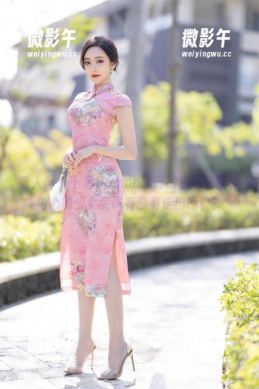秀人网 - 下载Demon瑶瑶的白色美图，内心的少女尖叫有没有走出橱窗？