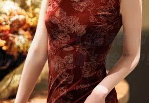 秀人网 – 最新指令：K8傲娇萌萌Vivian的厨娘秘籍，资源火力全开中！