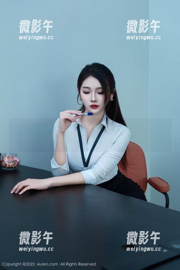 秀人网 - 桃色奶酪的无圣光图包:天台上的绚丽与尴尬同台竞技。 秀人网 - 桃色奶酪的无圣光图包:天台上的绚丽与尴尬同台竞技。