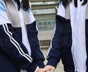 秀人网 – 浅浅Danny与她的红裙：合体大作，精选写真等你开眼！
