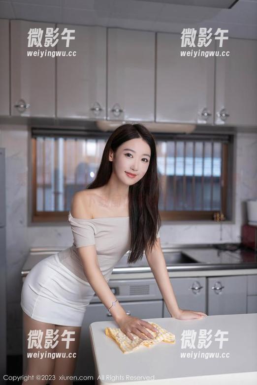 秀人网 - 一秒融化，王馨瑶yanni的粉色套图，下载前请系好安全带。