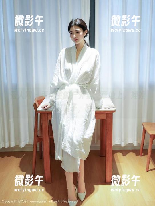 秀人网 - 蛋蛋宝的户外集:草地上,娃娃扔掉鞋子,哈哈! 秀人网 - 蛋蛋宝的户外集:草地上,娃娃扔掉鞋子,哈哈!