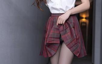 秀人网 – 麦琪绫冰激淋的白裙——美图里的清新，资源里的奇遇