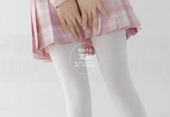 这格子裙算什么“紧急企划”？可怜那美图里的每一寸都放大了各种可能。