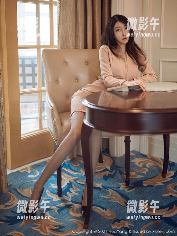花漾show - 这组原图,尤妮丝的灰丝真是琐琐碎碎,却又让人留恋。 花漾show - 这组原图,尤妮丝的灰丝真是琐琐碎碎,却又让人留恋。