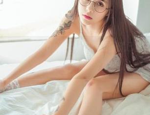 菠萝社 – 柳侑绮Sevenbaby的浴室：原图就已自成一派，居然还能更好？