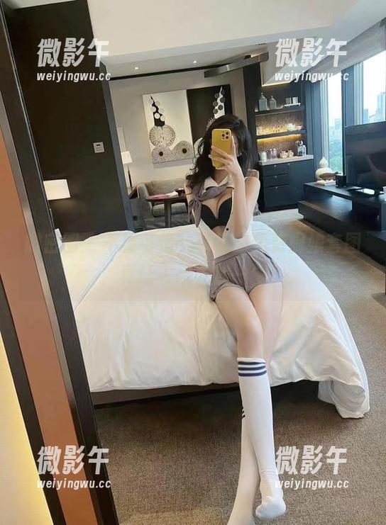 微密圈 - 不看可惜，葛征的免费厨娘套图，真让人想多加一勺！