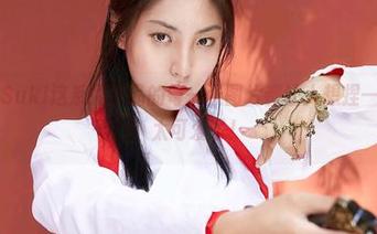 蜜桃社 – Suki这系列作品的每一张图片都让人想捏一捏她的脸，太可爱了！
