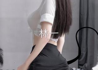 微密圈 – 当超辣的林一的裸足在私拍里走出框架，套图里的一切都显得那么不一般…