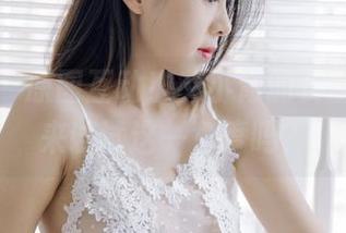 轰趴猫 – 原图互动！艾小青的长腿，你敢来试试这一角度吗？