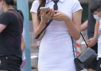 魔镜街拍 – 曼曼的可爱大分享：这组写真图集，让人想打call！