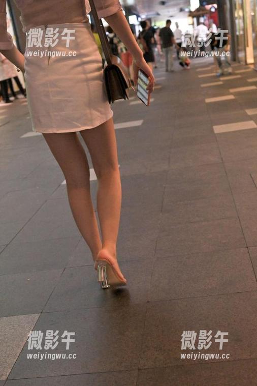 巴黎世家黑丝美女合集,魔镜街拍确实是个漂亮的颠覆 巴黎世家黑丝美女合集,魔镜街拍确实是个漂亮的颠覆